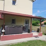 Napsugár Apartamento Tiszaújváros