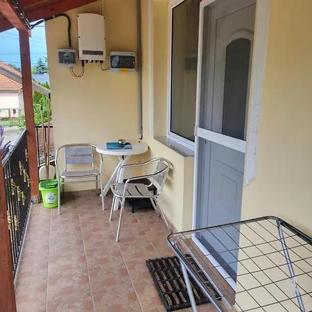 Appartement Napsugar Vendeghaz