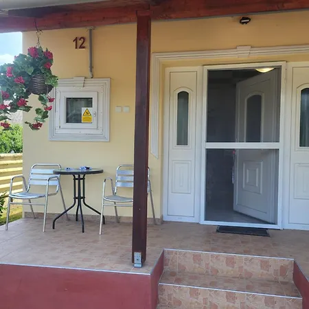Napsugar Vendeghaz Apartamento *